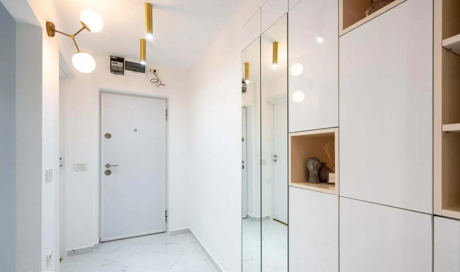 Prestige Apartament With View Magheru Bucharest 0*,